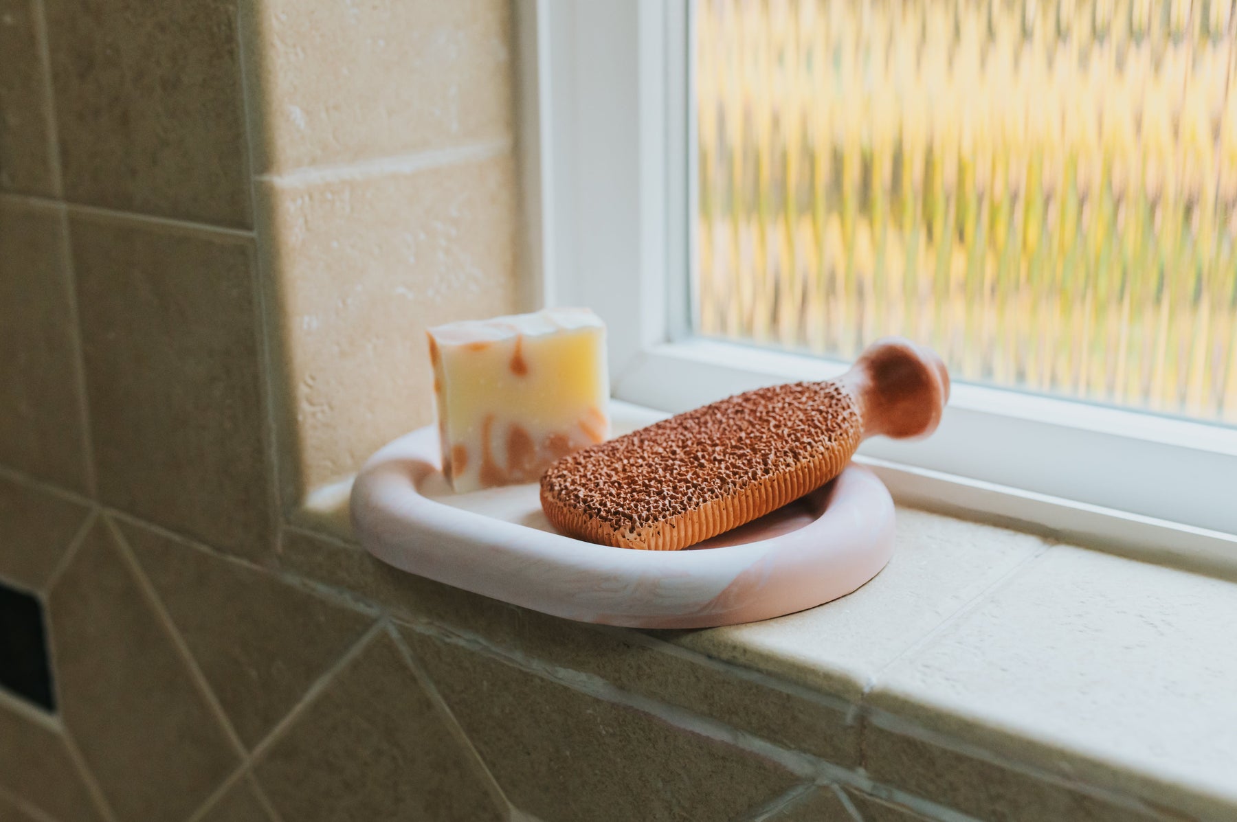 Mold - Wide Edge Oval Tray